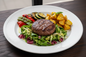 Hamburger di Fassona Piemontese con contorno